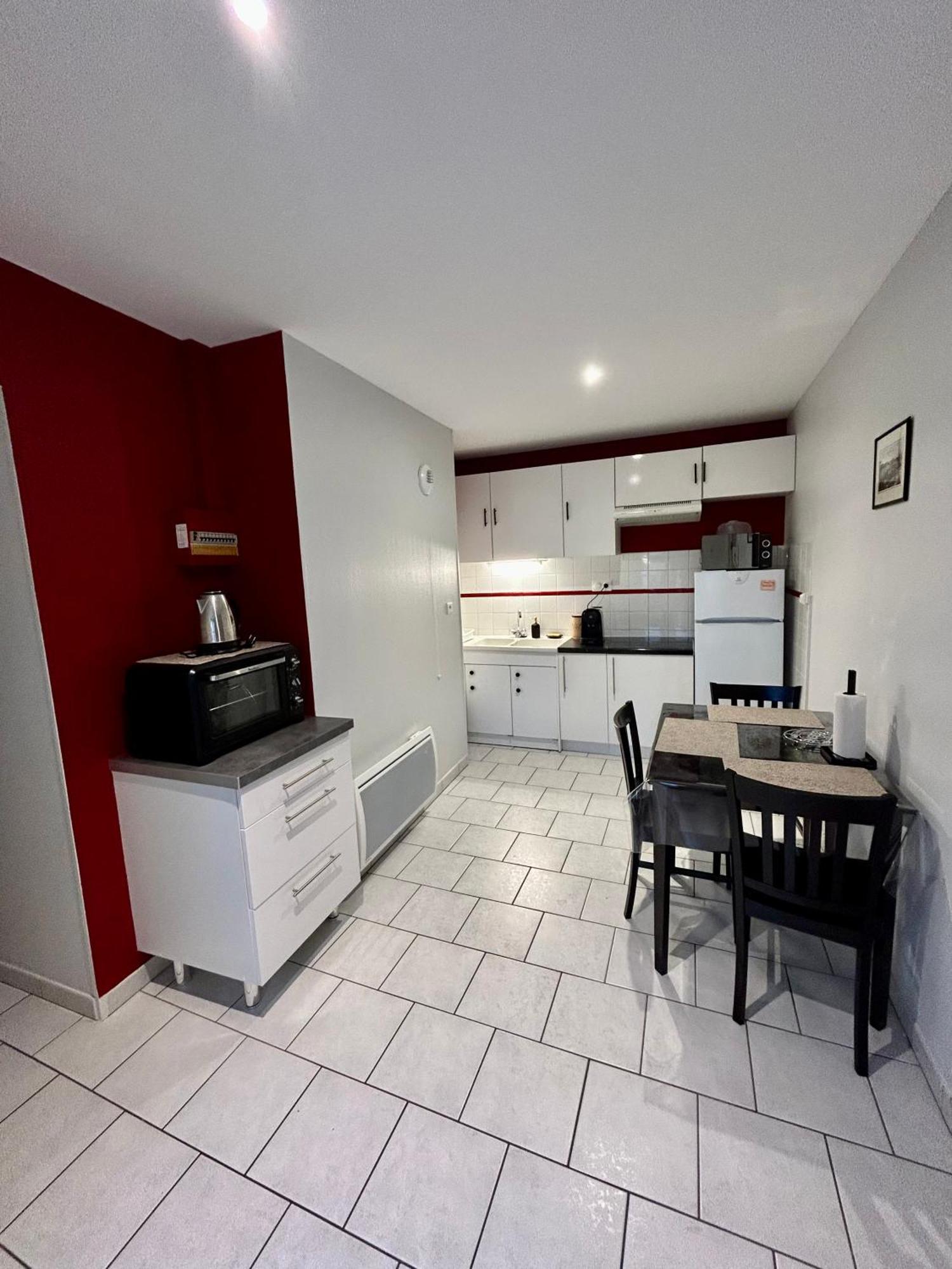 שומון Charmant Studio De 50 M2 מראה חיצוני תמונה